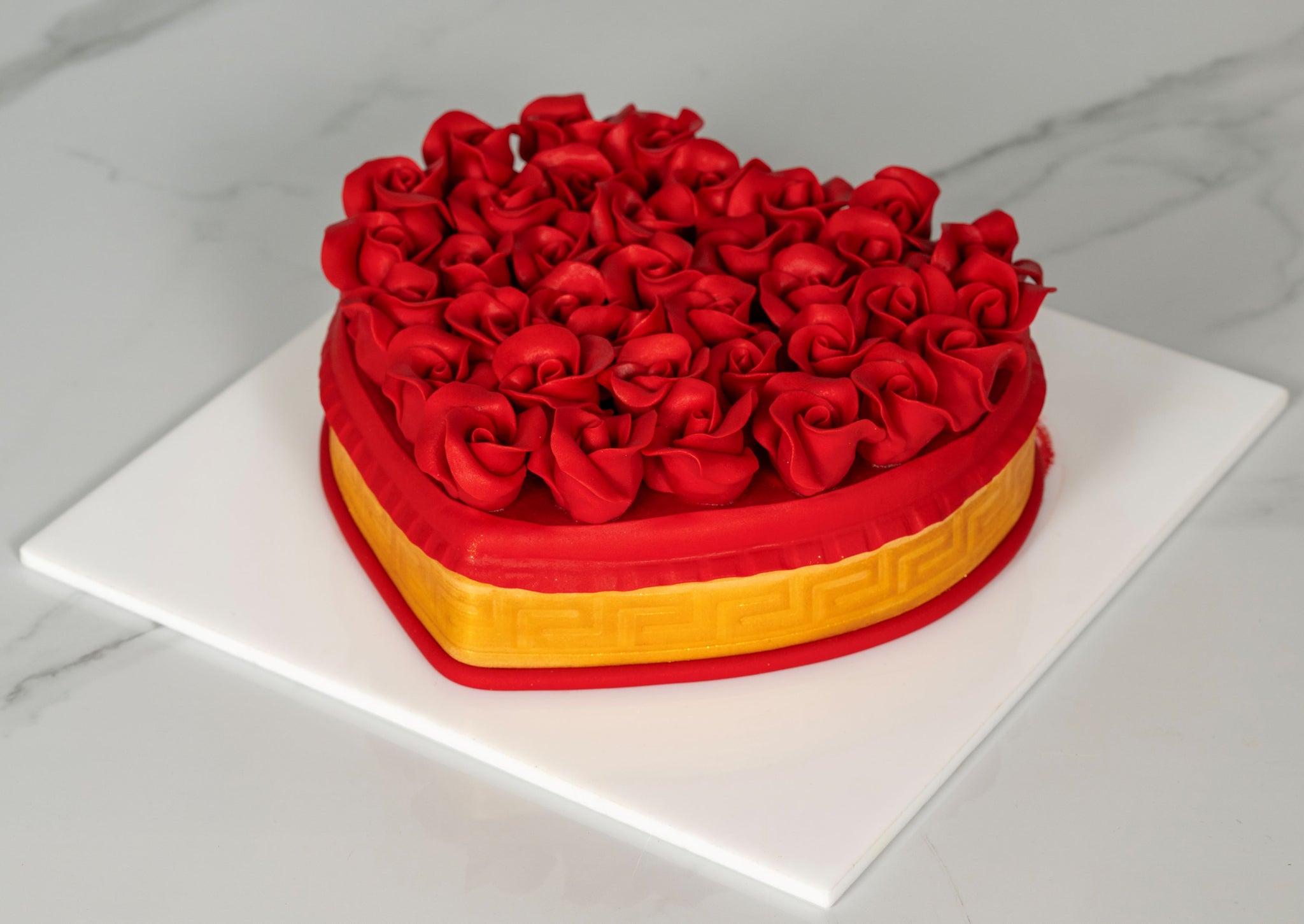 Sweet Roses Cake